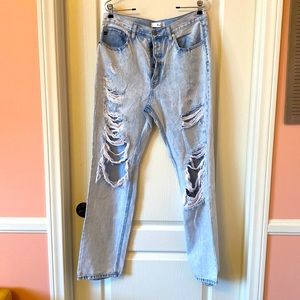 Light Wash Shredded High Waisted Jeans size 11/29